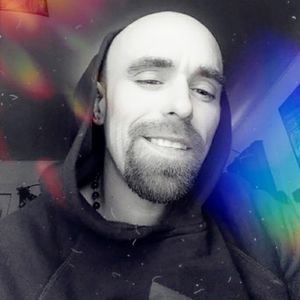 Meet your Posher, Chase